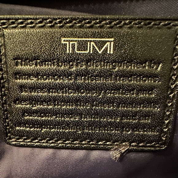 Tumi Black Leather Tote Bag - Picture 9 of 11